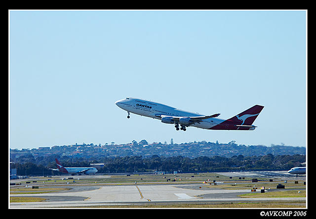 qf747-400