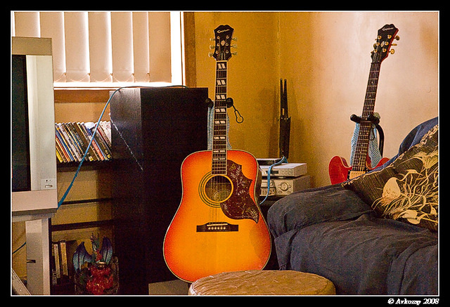 guitar iso 25600